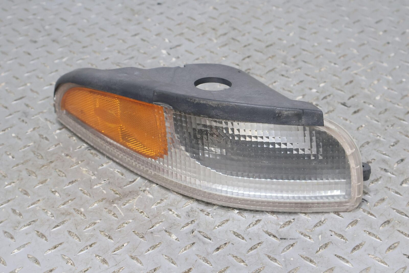 97-04 Chevy C5 Corvette Passenger Right Front Turn Signal Lamp / Lense (Tested)