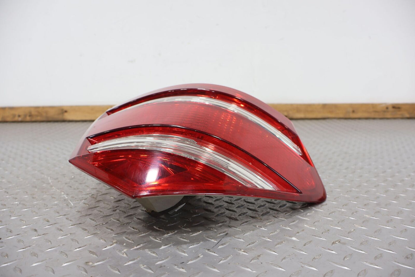07-09 Mercedes GL450 Left LH Upper Tail Light Lamp (Tested) Repaired Tab