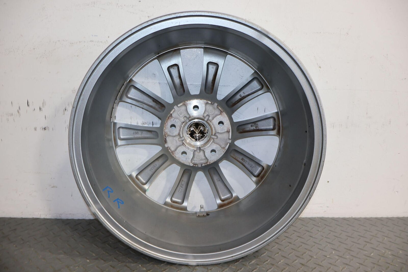 14-17 Infiniti Q50 17X7.5 OEM 5 V Spoke Wheels Set of 4 (Painted Silver)
