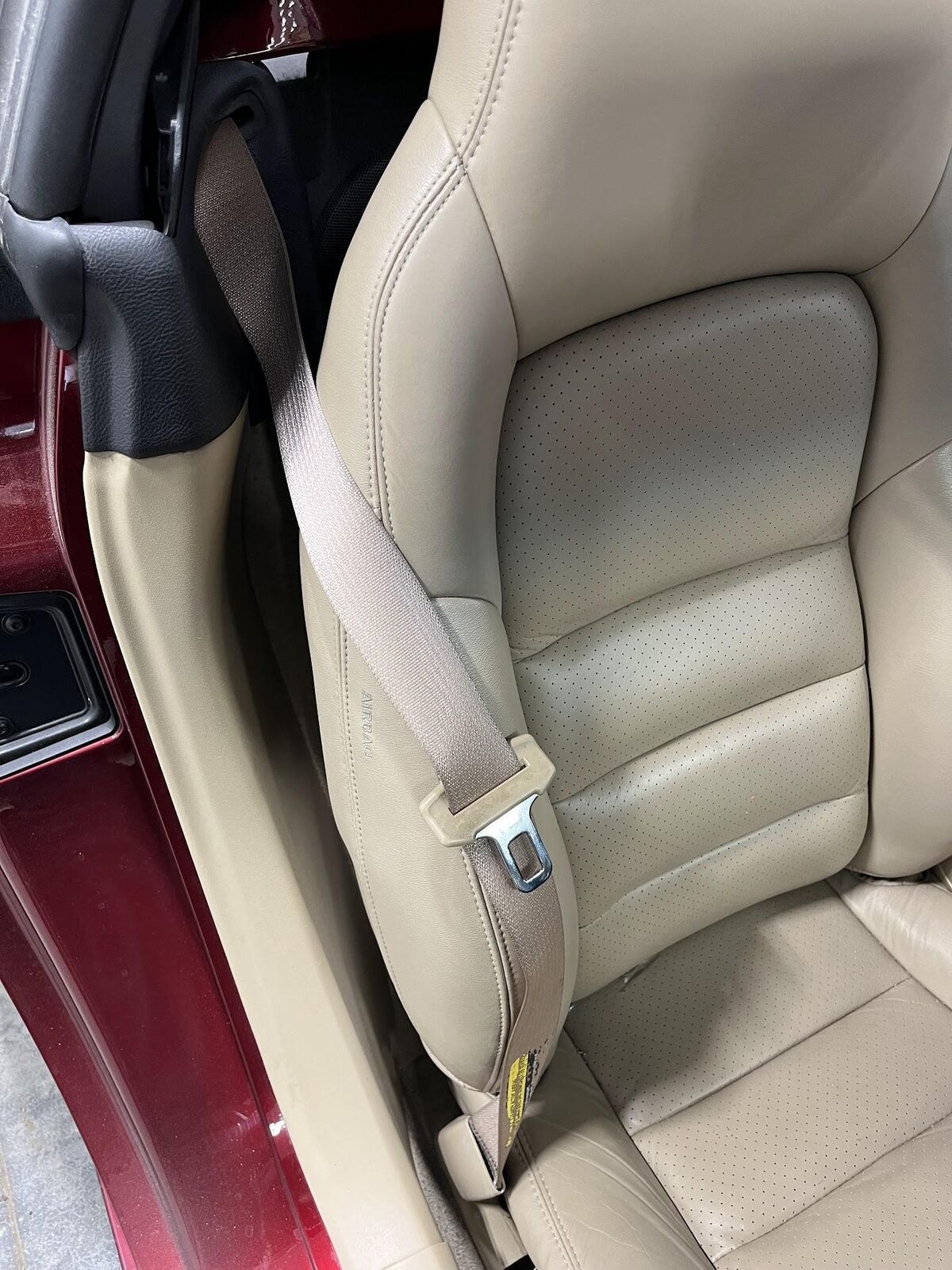 06-12 Chevy C6 Corvette Front Right Seat Belt Retractor (Cashmere) Convertible