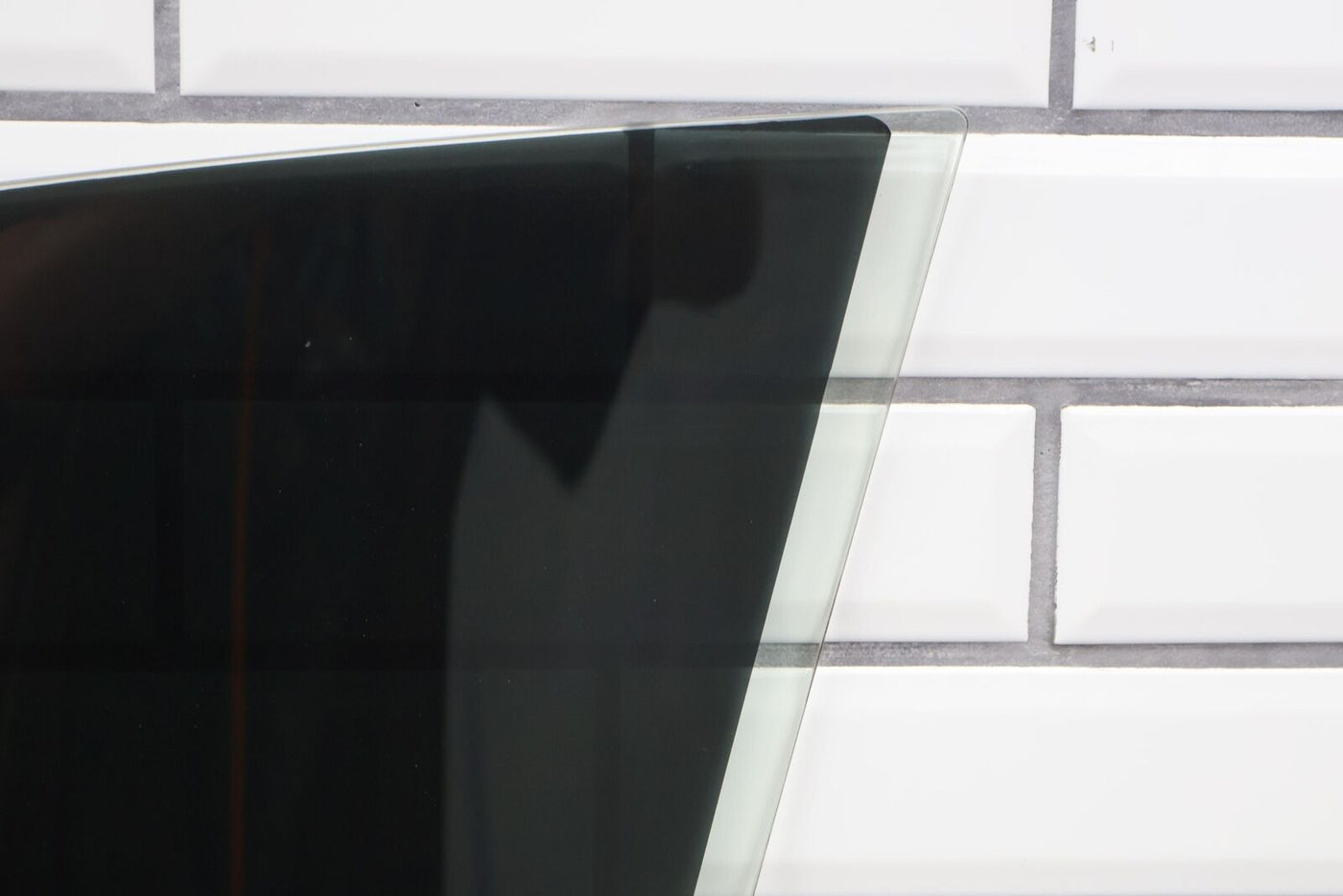 06-12 Bentley Flying Spur Right Passenger Front Door Window Glass (Self Tint)