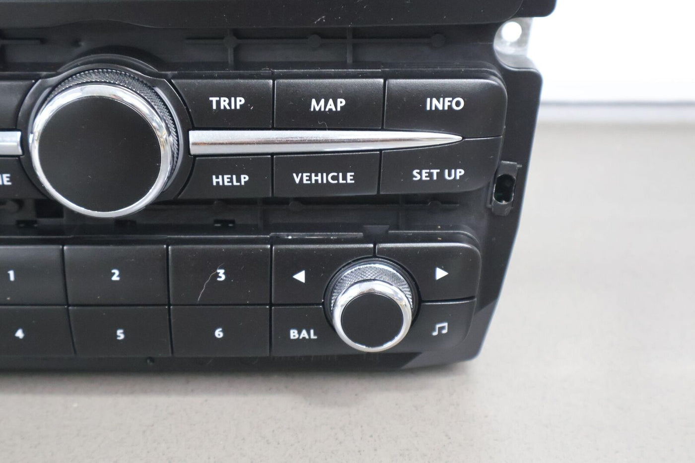 06-12 Bentley Flying Spur Dash Mounted Radio Receiver W/Navi Screen (3W0035008)