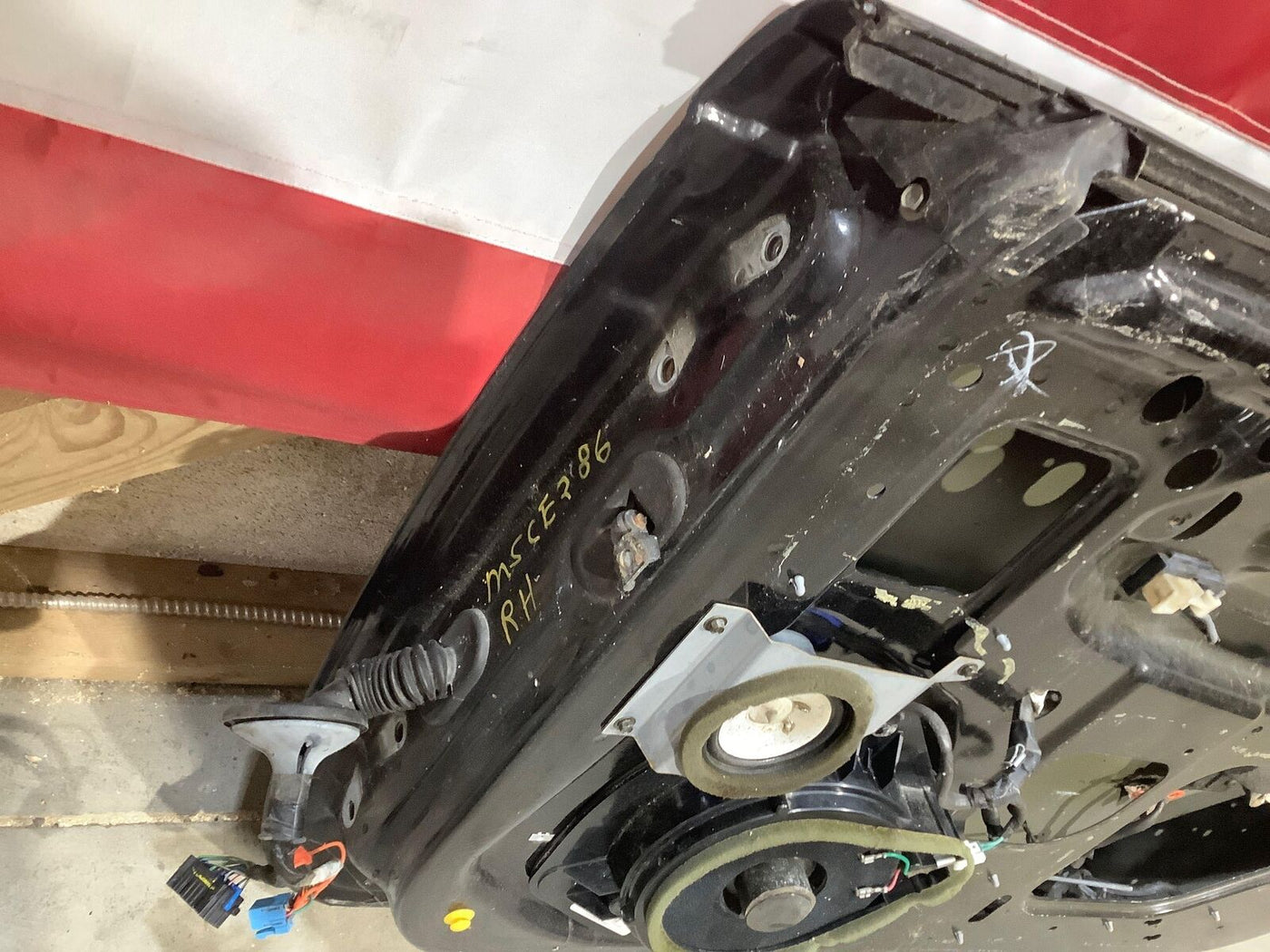 03-06 Chevy SSR Front Right RH Passenger Door Shell (Black 41U) Lip Damage
