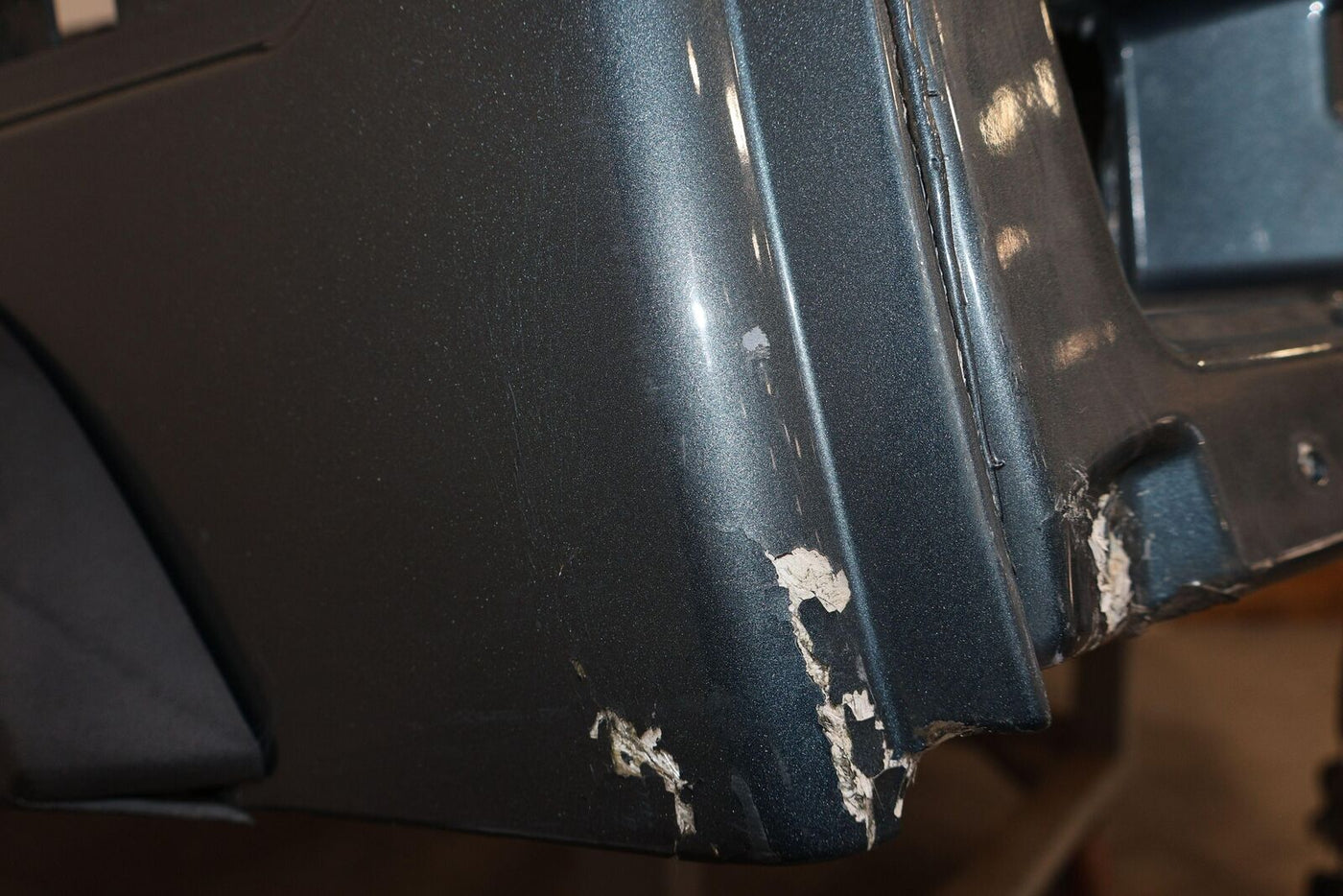 03-07 Hummer H2 OEM Hood W/Upper Chrome Grille (Stealth Gray 46U) RH Side Damage