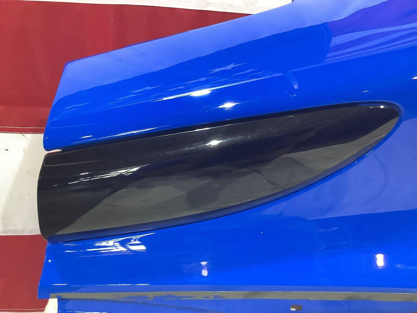 McLaren 570S Spider Right Upper Quarter Panel Trim (Vega Blue) Some Damage NOTES