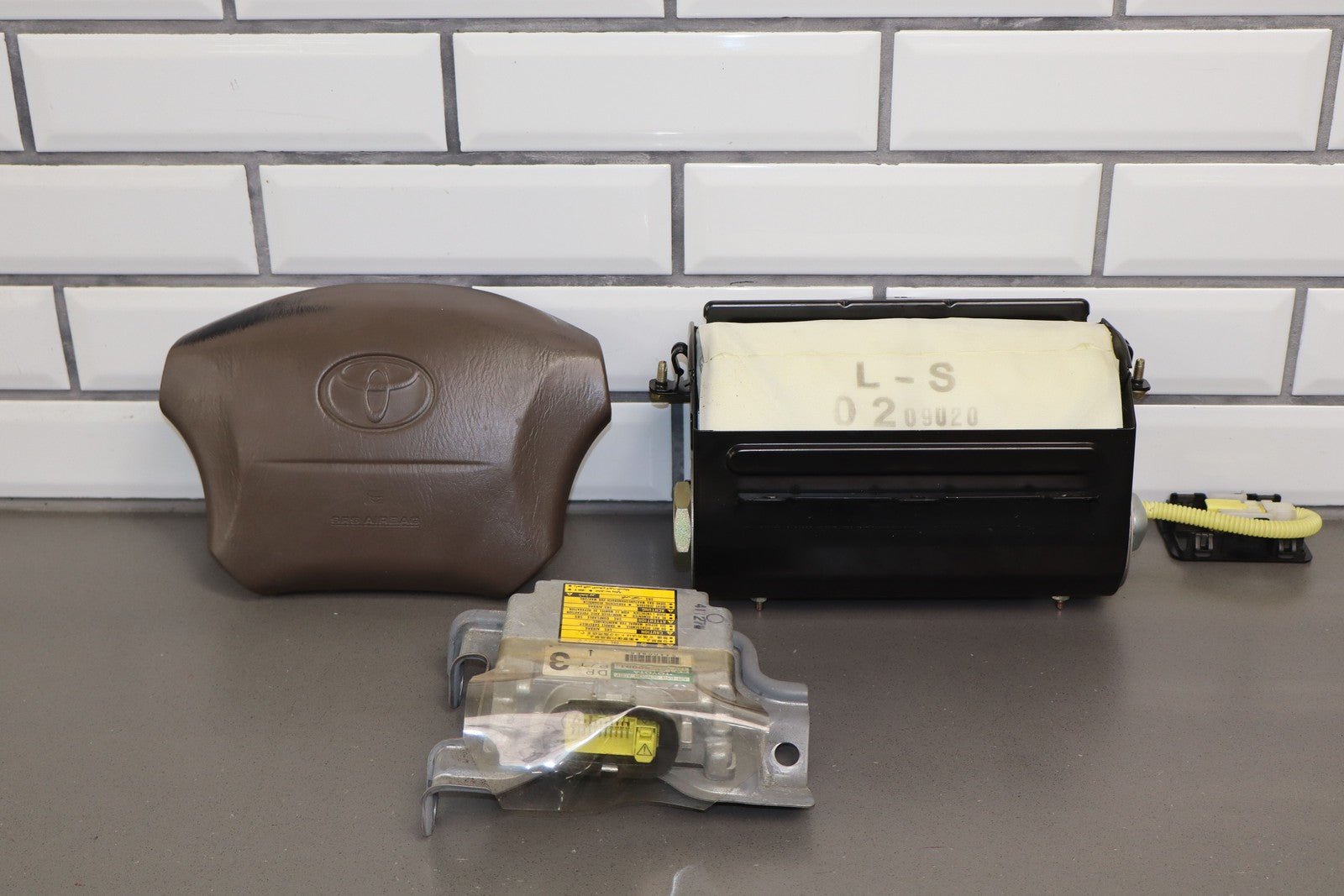 Ja-Mb！ 99-00 Toyota Land Cruiser Driver & Passenger Airbags W/Module OEM