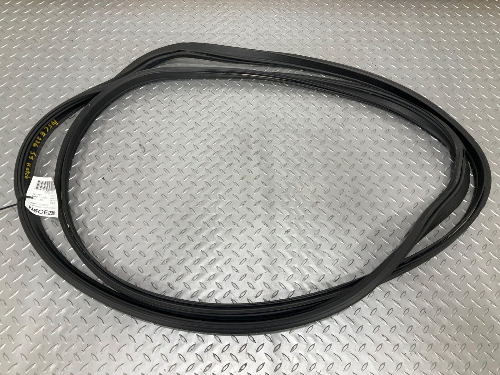 0513 Chevy Corvette C6 Rear Hatch Weather Stripping Gasket Seal (Coupe