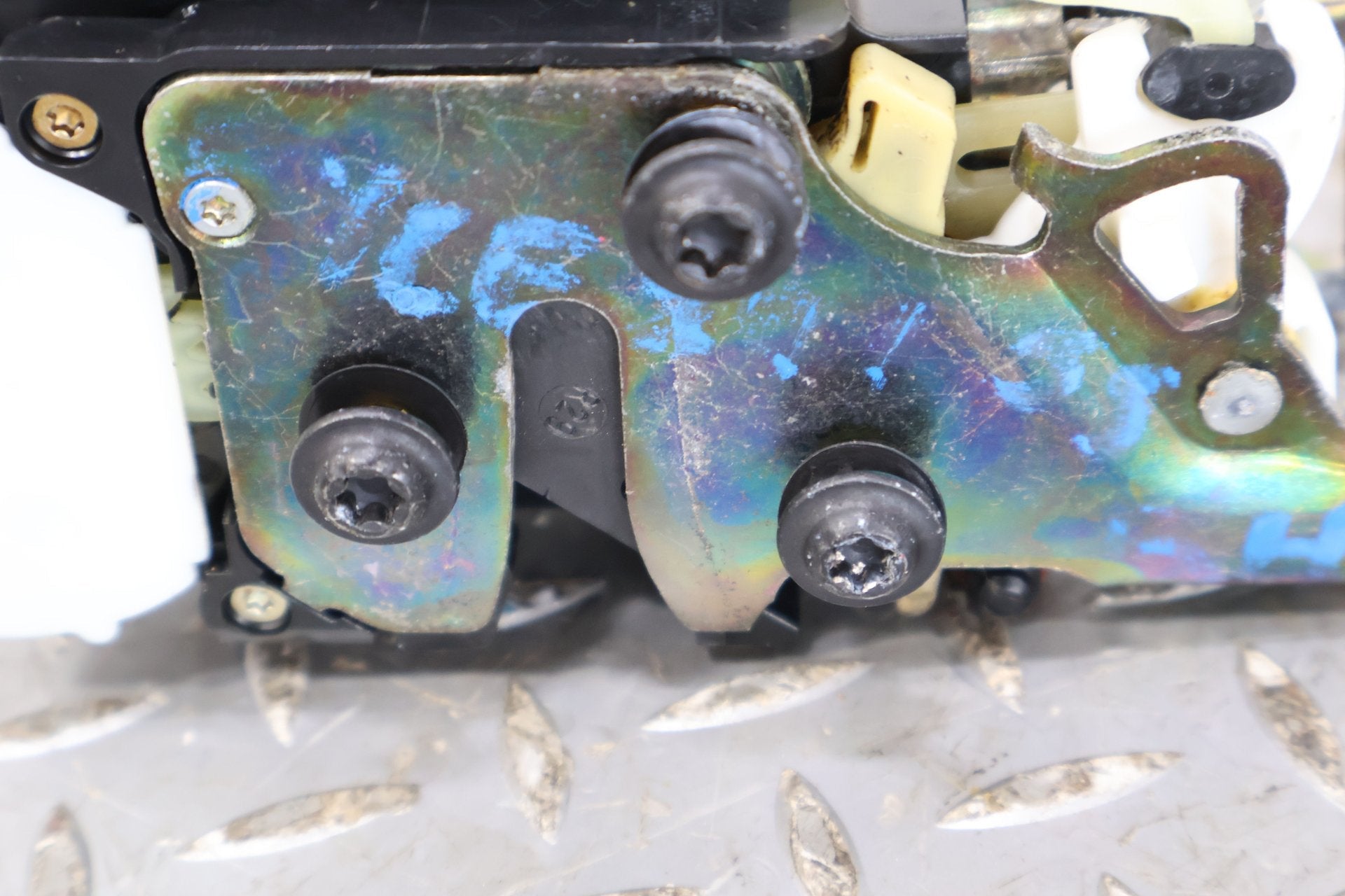 00-04 Chevy C5 Corvette Passenger Right Door Lock Latch & Inner Handle (Tested)