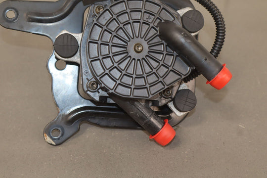 00 - 04 Chevy C5 Corvette Secondary Air Pump W/ Bracket (12568382) OEM