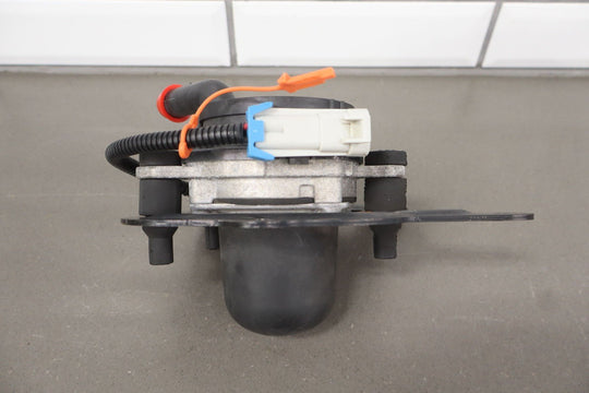 00 - 04 Chevy C5 Corvette Secondary Air Pump W/ Bracket (12568382) OEM