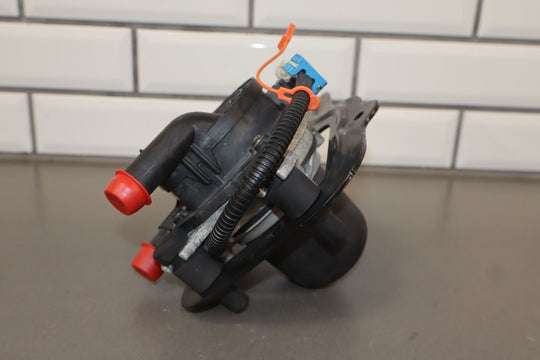 00 - 04 Chevy C5 Corvette Secondary Air Pump W/ Bracket (12568382) OEM