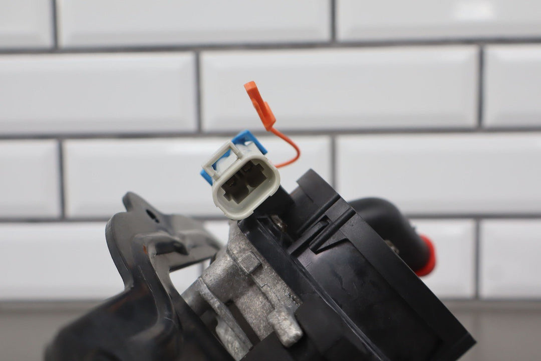 00 - 04 Chevy C5 Corvette Secondary Air Pump W/ Bracket (12568382) OEM