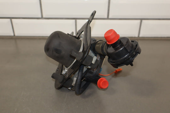 00 - 04 Chevy C5 Corvette Secondary Air Pump W/ Bracket