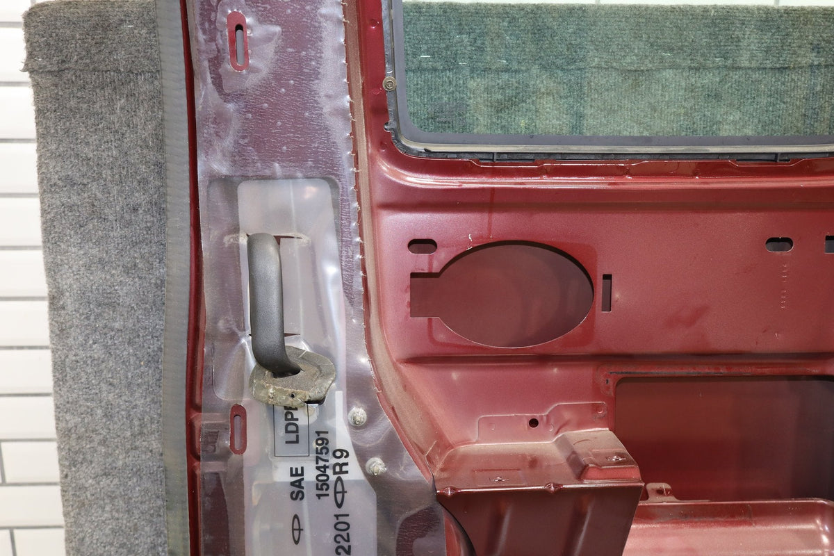 00-06 Chevy Silverado Ext Cab RH Rear Door Color 51