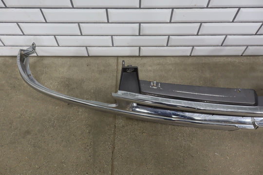 00 - 06 Chevy Suburban/Tahoe Loaded OEM Chrome Grille with Headlights See Photos