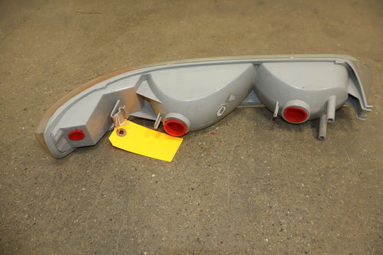 00 - 06 Chevy Suburban/Tahoe Loaded OEM Chrome Grille with Headlights See Photos