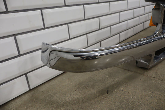 00 - 06 Chevy Suburban/Tahoe Loaded OEM Chrome Grille with Headlights See Photos