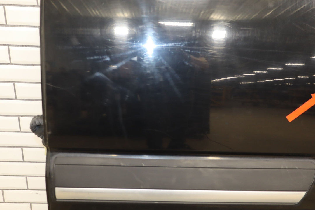 00 - 06 Chevy Tahoe GMT800 Left Rear Door (Black 41U)