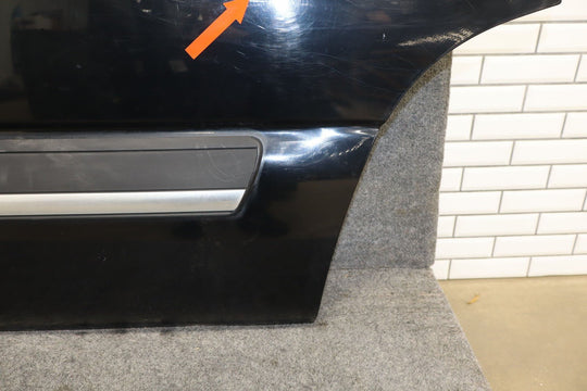 00 - 06 Chevy Tahoe GMT800 Left Rear Door (Black 41U)
