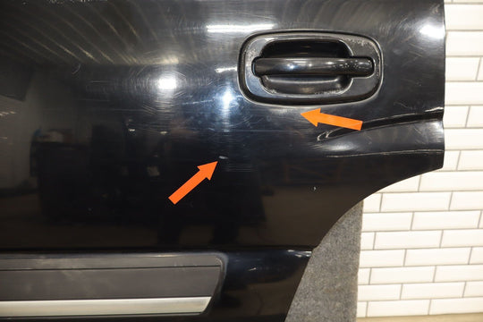 00 - 06 Chevy Tahoe GMT800 Left Rear Door (Black 41U)