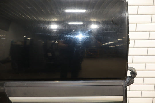 00 - 06 Chevy Tahoe GMT800 Right Rear Door (Black 41U)
