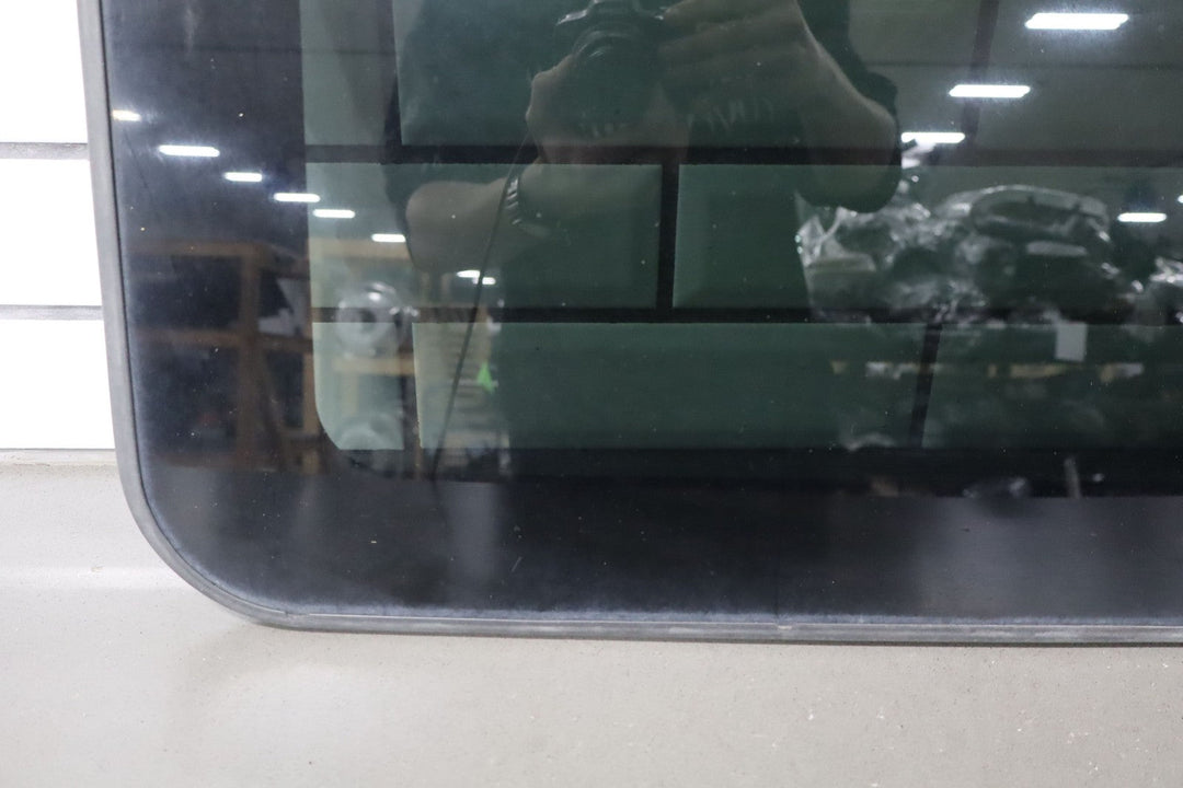 00 - 06 Chevy Tahoe Suburban Yukon Escalade GMT800 Sunroof Glass Panel OEM