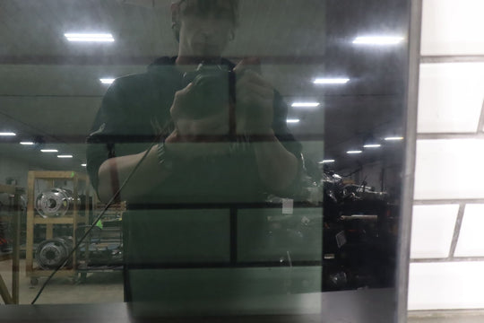 00 - 06 Chevy Tahoe Suburban Yukon Escalade GMT800 Sunroof Glass Panel OEM