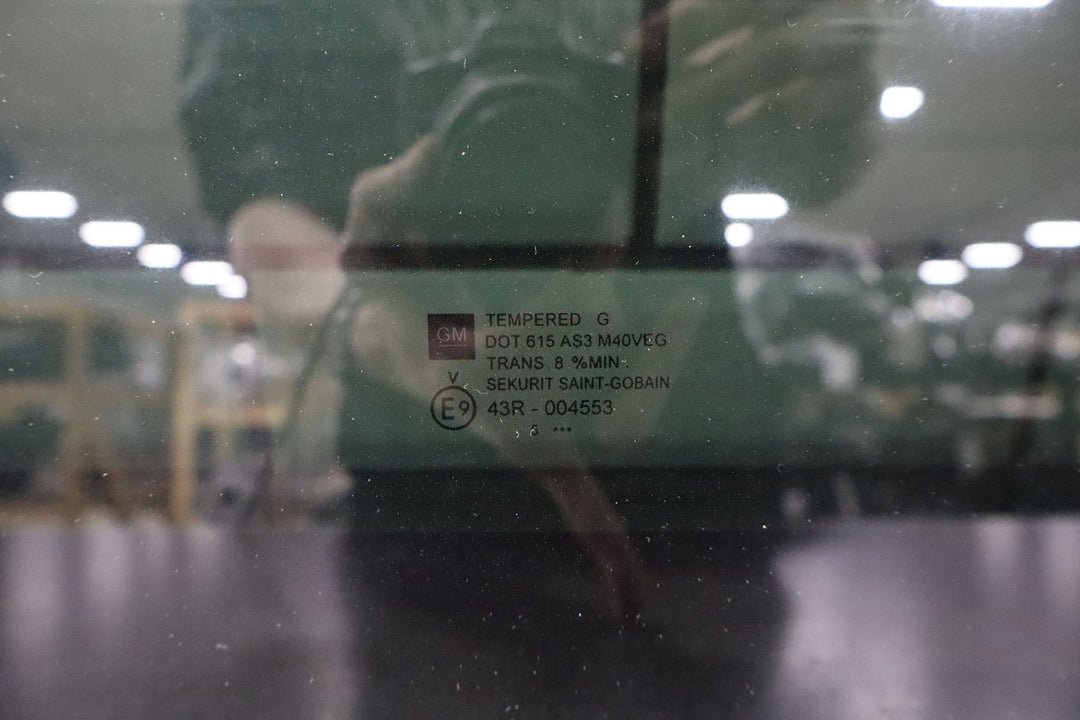 00 - 06 Chevy Tahoe Suburban Yukon Escalade GMT800 Sunroof Glass Panel OEM