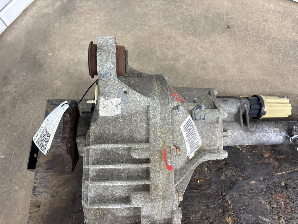 00-06 Chevy Tahoe/Suburban GMT800 4WD Front Diff 3.73 GT4