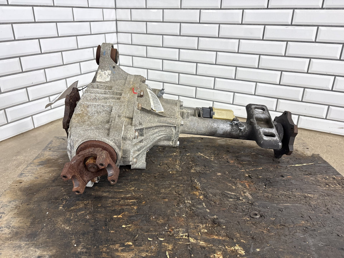 00-06 Chevy Tahoe/Suburban GMT800 4WD Front Diff 3.73 GT4