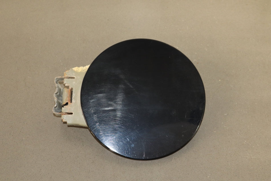 00-06 Chevy Tahoe/Suburban GMT800 Fuel Door Black 41
