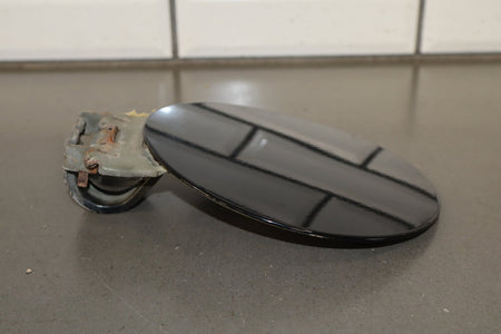 00-06 Chevy Tahoe/Suburban GMT800 Fuel Door Black 41