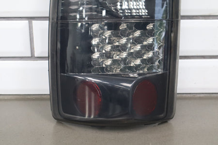 00-06 Chevy Tahoe/Suburban GMT800 Tail Light Set Aftermarket Pair