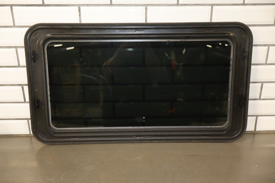 00 - 06 Escalade/Yukon/Tahoe/Suburban GMT800 Sunroof Glass Panel OEM