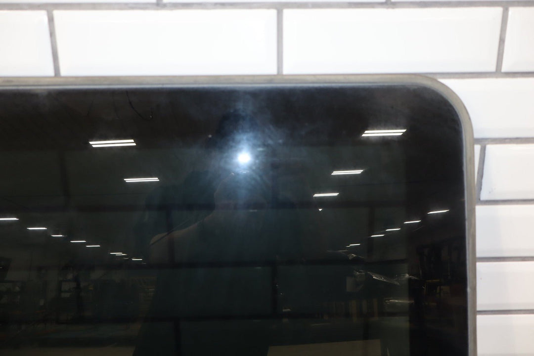 00 - 06 Escalade/Yukon/Tahoe/Suburban GMT800 Sunroof Glass Panel OEM