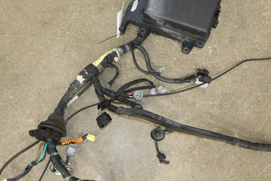 00 - 07 Lexus LX470 Engine Fuse Relay junction Box W/Harness & Hood Release Cable