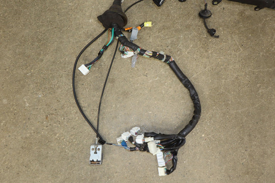 00 - 07 Lexus LX470 Engine Fuse Relay junction Box W/Harness & Hood Release Cable