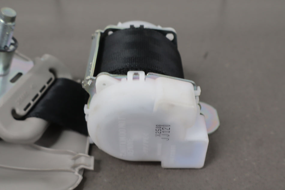 2012 Lexus GX460- Rear Seat Belt