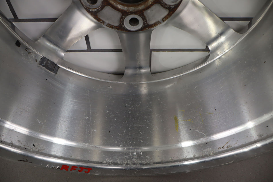 2004 Cadillac XLR- Wheel
