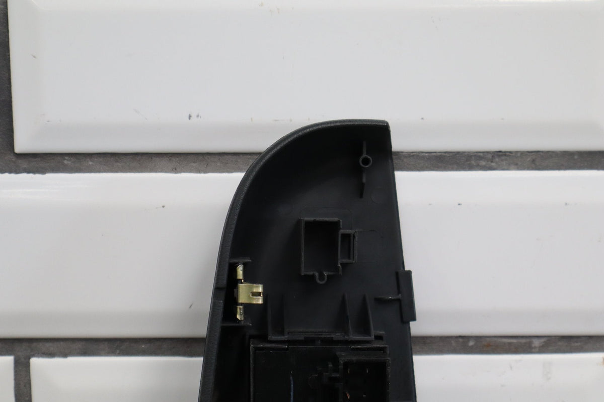 01-02 Chevrolet Silverado 2500HD/Sierra Crew Cab Left Front Window Switch OEM