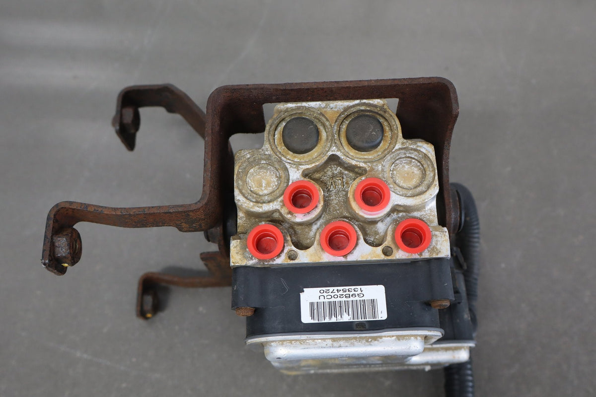 01-02 Chevy 2500HD OEM ABS Pump/Module Assembly