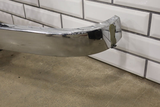 01 - 02 Chevy 2500HD OEM Grill (HVY) with Aftermarket Headlights / Marker Lights