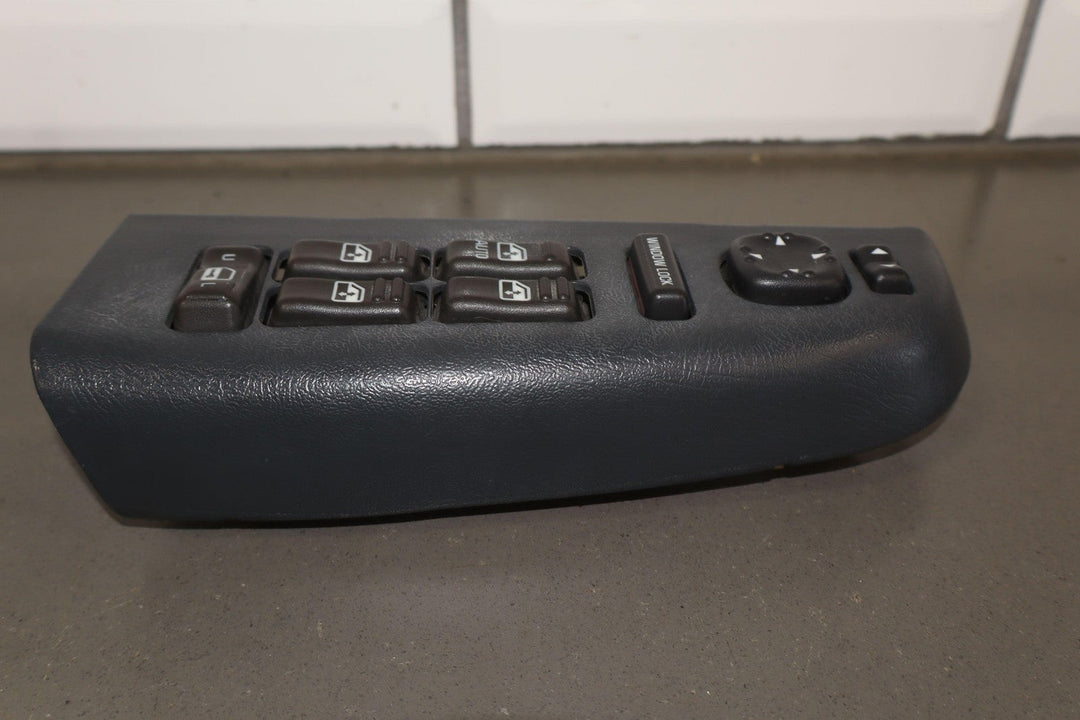 01 - 02 Chevy GMC 2500HD Crew Cab Driver Left LH Master Window Switch Graphite