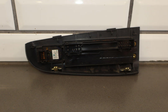 01 - 02 Chevy GMC 2500HD Crew Cab Driver Left LH Master Window Switch Graphite