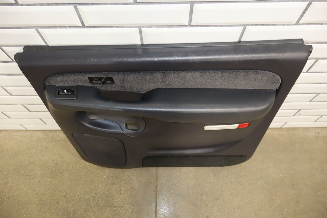 01 - 02 Chevy GMC 2500HD Crew Cab GMT800 Right Rear Door Panel