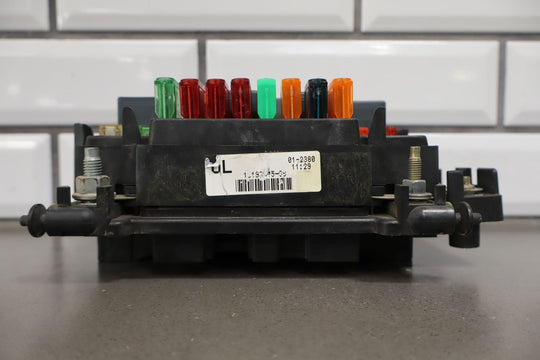 01 - 02 Chevy GMC 2500HD Underhood Engine Fuse Box OEM 12193645