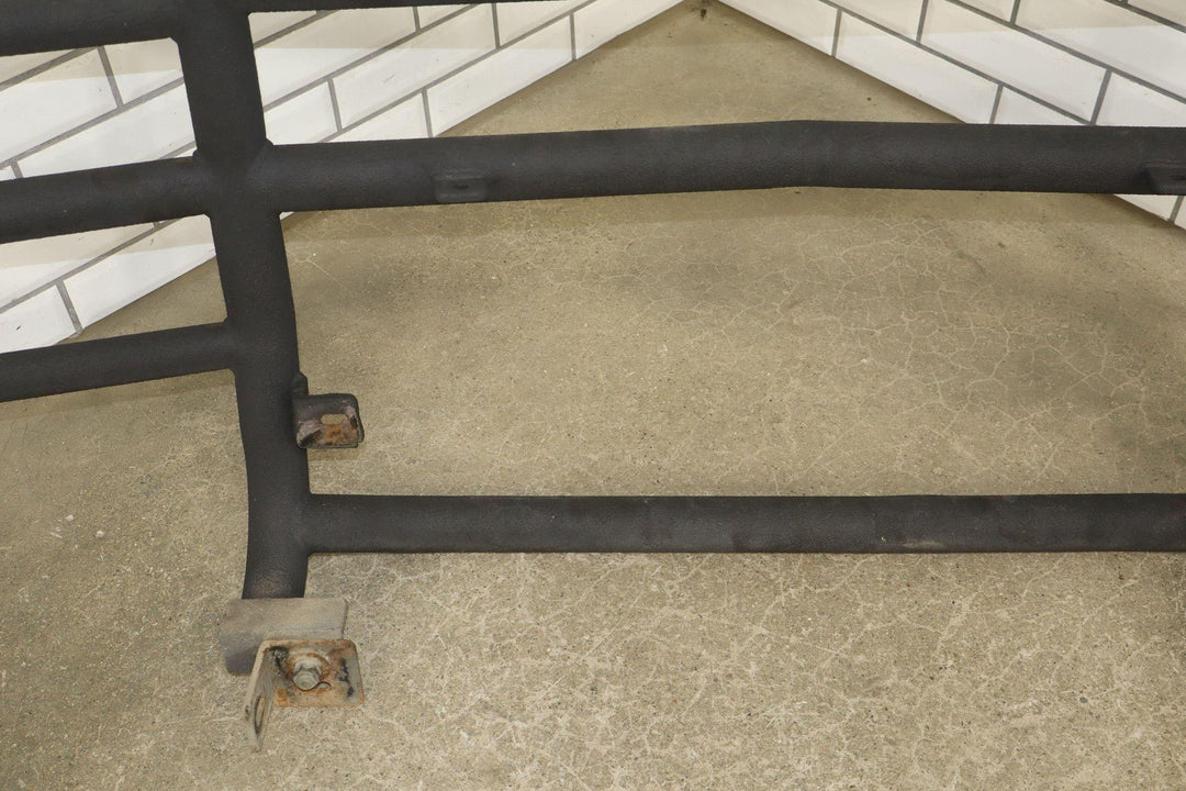 01 - 02 Chevy GMC Ranch Hand Legend Grille Guard GGC011BL1 Used