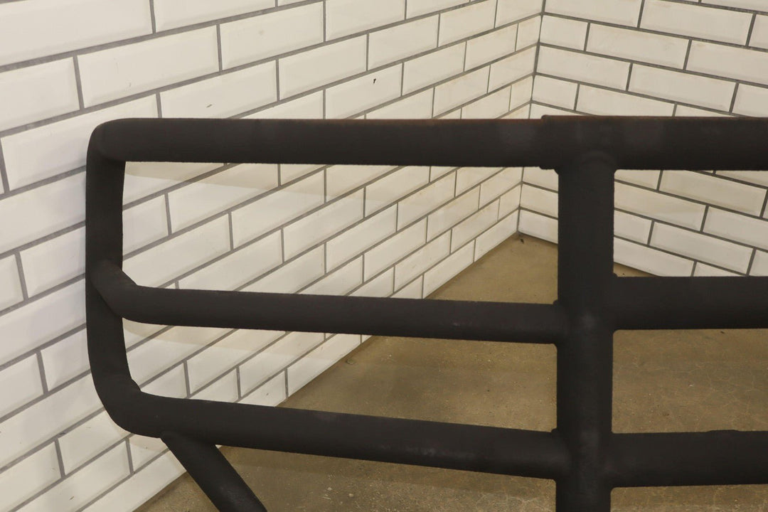 01 - 02 Chevy GMC Ranch Hand Legend Grille Guard GGC011BL1 Used