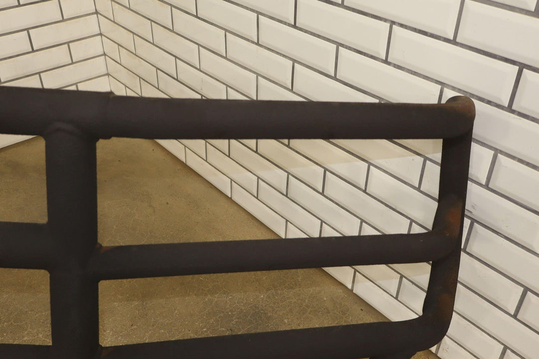 01 - 02 Chevy GMC Ranch Hand Legend Grille Guard GGC011BL1 Used