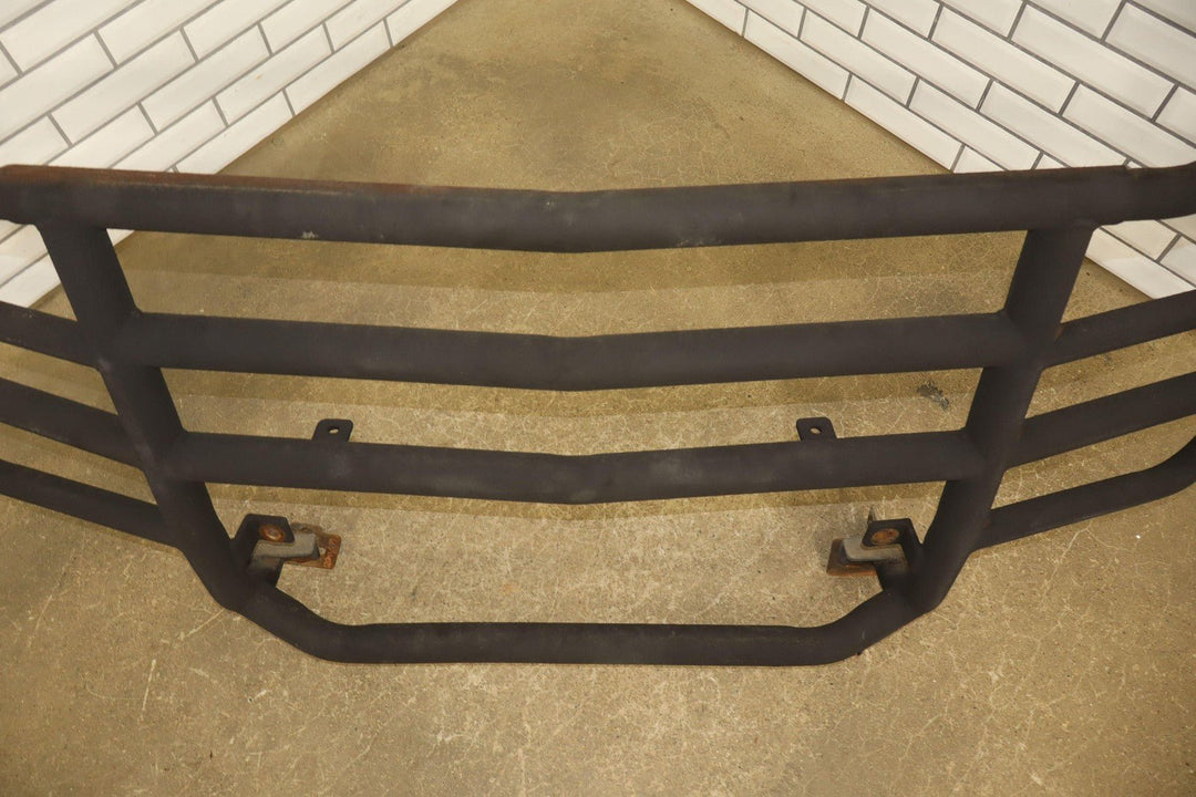 01 - 02 Chevy GMC Ranch Hand Legend Grille Guard GGC011BL1 Used